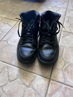 Black Air Jordan 1 mids, size 12